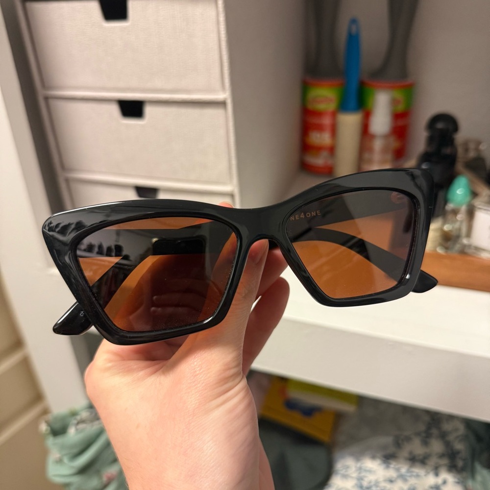 Hump Optics Cat Eye Black Sunglasses